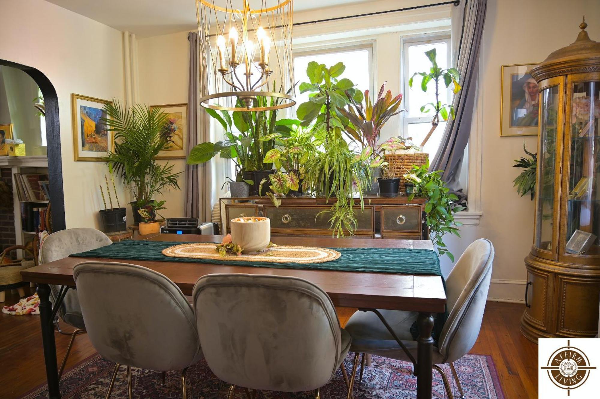 Historic Garden Oasis In Philly *